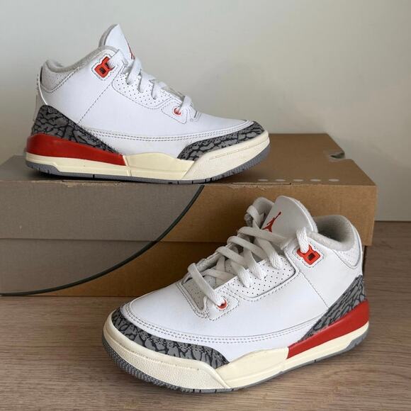 Nike Air Jordan 3 ‘Georgia Peach’Kids Sneakers - SZ 13 C